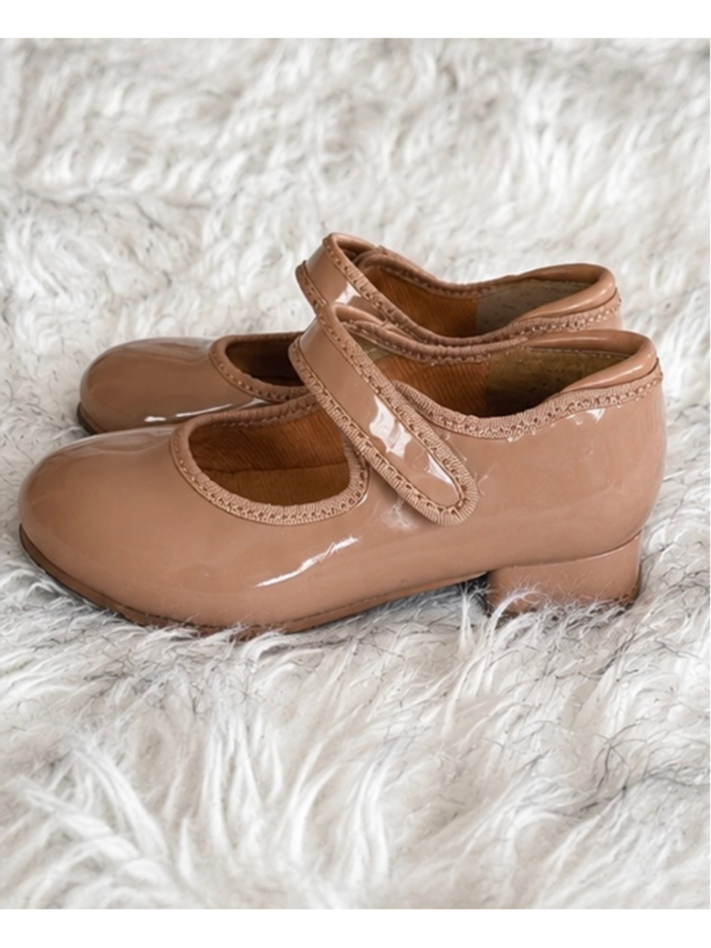 Tap Shoes Beige Size 10C Toddler - Picture 2 of 3